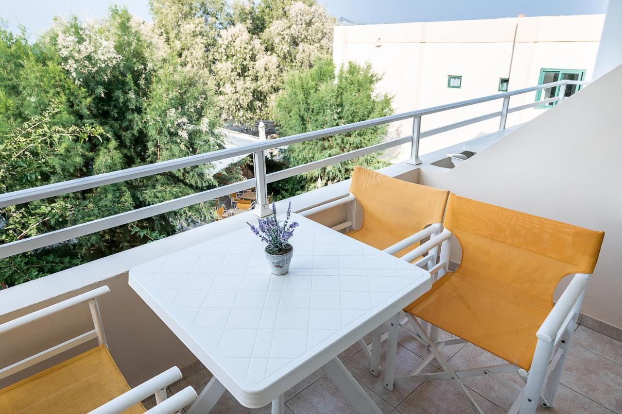 Angela Beach Aparthotel Platanés Exterior foto
