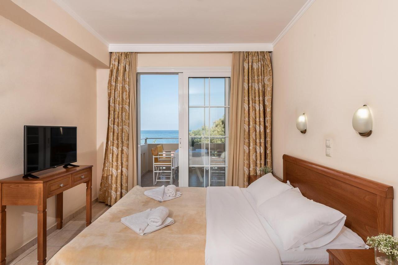 Angela Beach Aparthotel Platanés Exterior foto